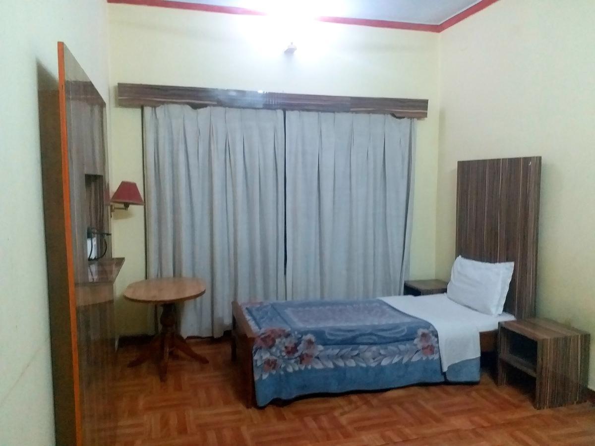 Hotel Marigold Pokhara Dış mekan fotoğraf