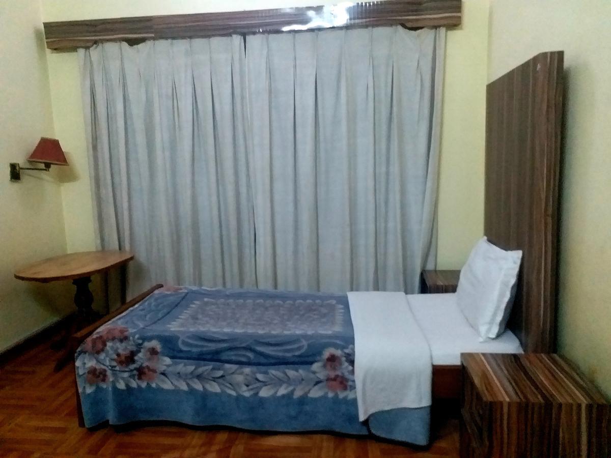 Hotel Marigold Pokhara Dış mekan fotoğraf